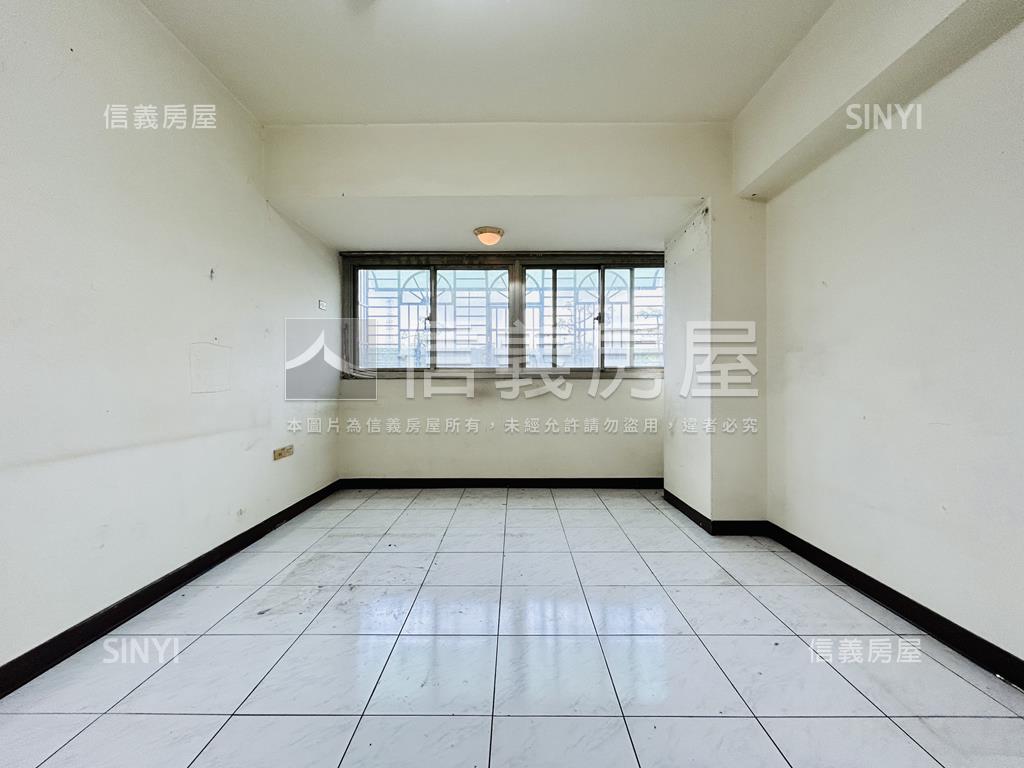 吉祥大園三房車位房屋室內格局與周邊環境