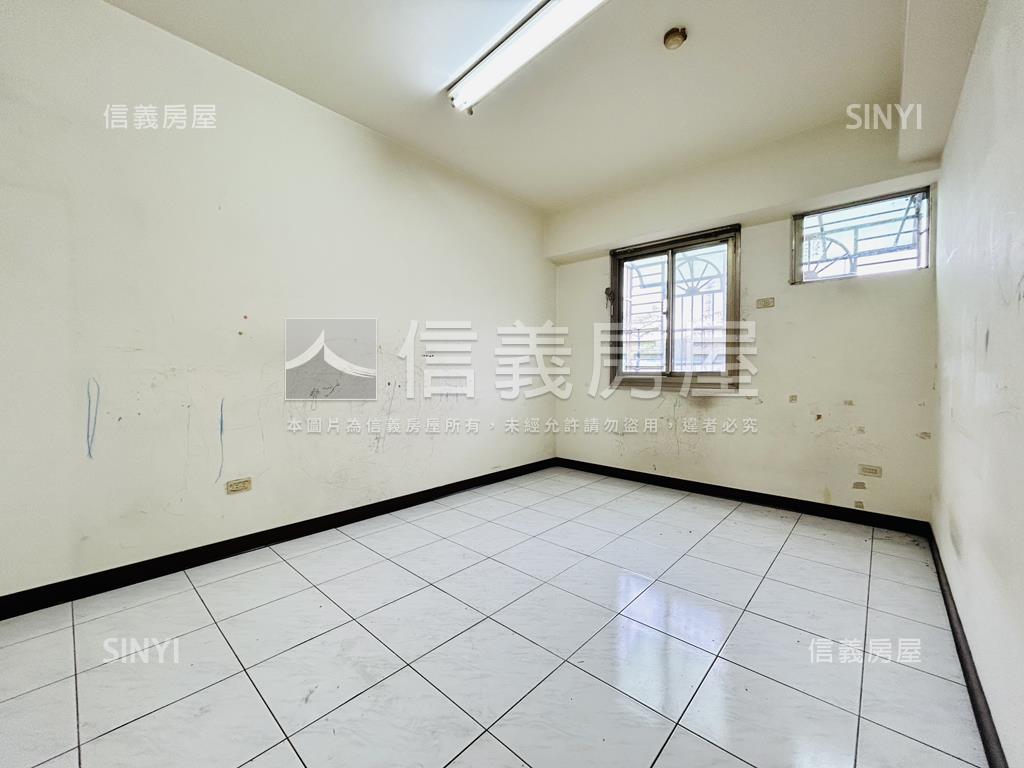 吉祥大園三房車位房屋室內格局與周邊環境