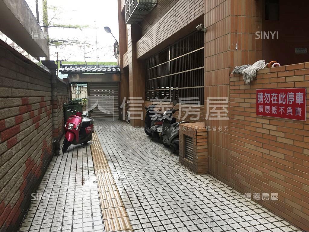 吉祥大園三房車位房屋室內格局與周邊環境
