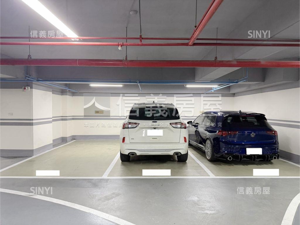 朗朗城心美裝潢兩房車位房屋室內格局與周邊環境