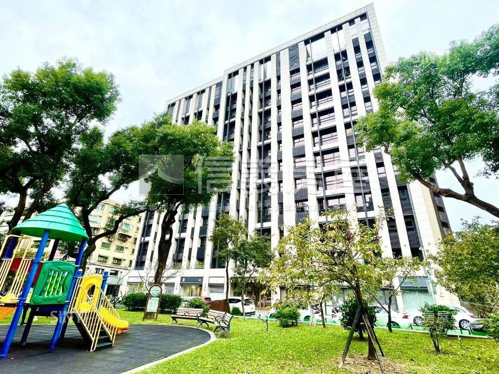 典藏☆櫻花公園精品黃金店房屋室內格局與周邊環境