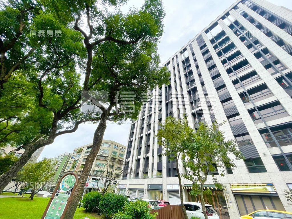 典藏☆櫻花公園精品黃金店房屋室內格局與周邊環境