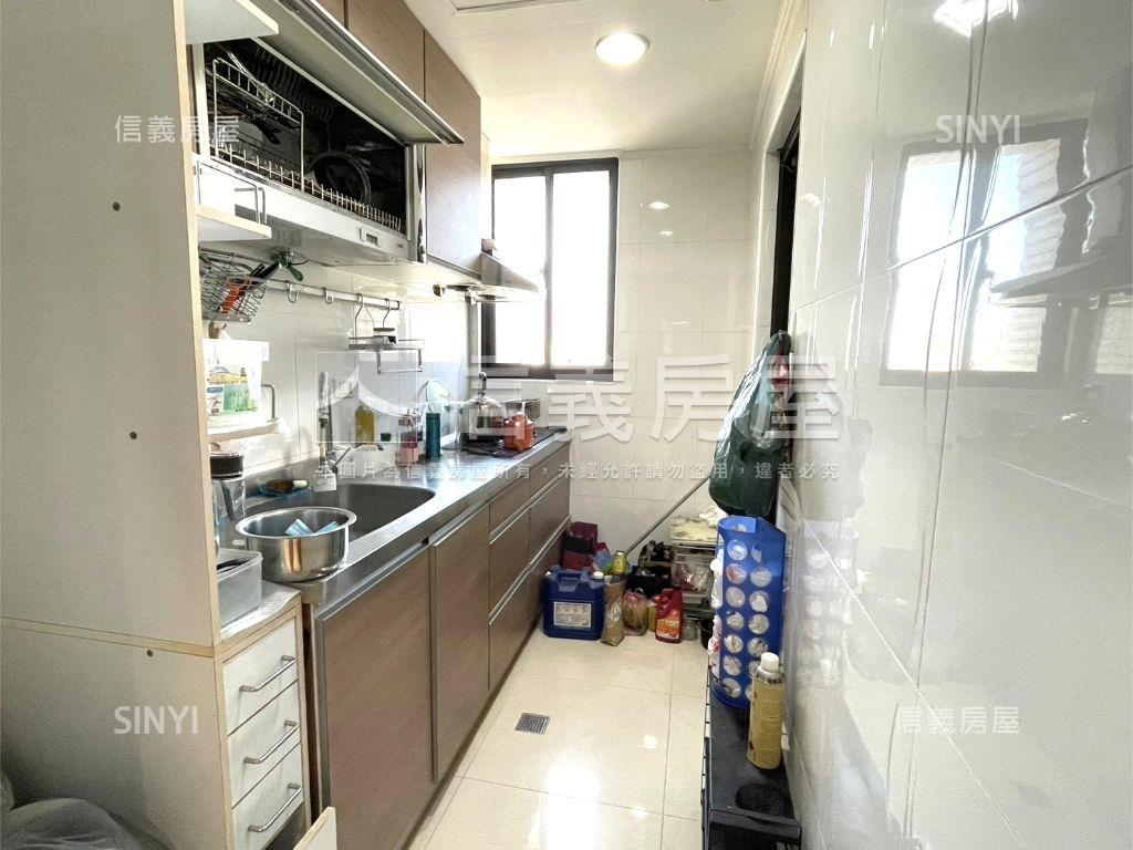麗植園電梯兩房車位房屋室內格局與周邊環境