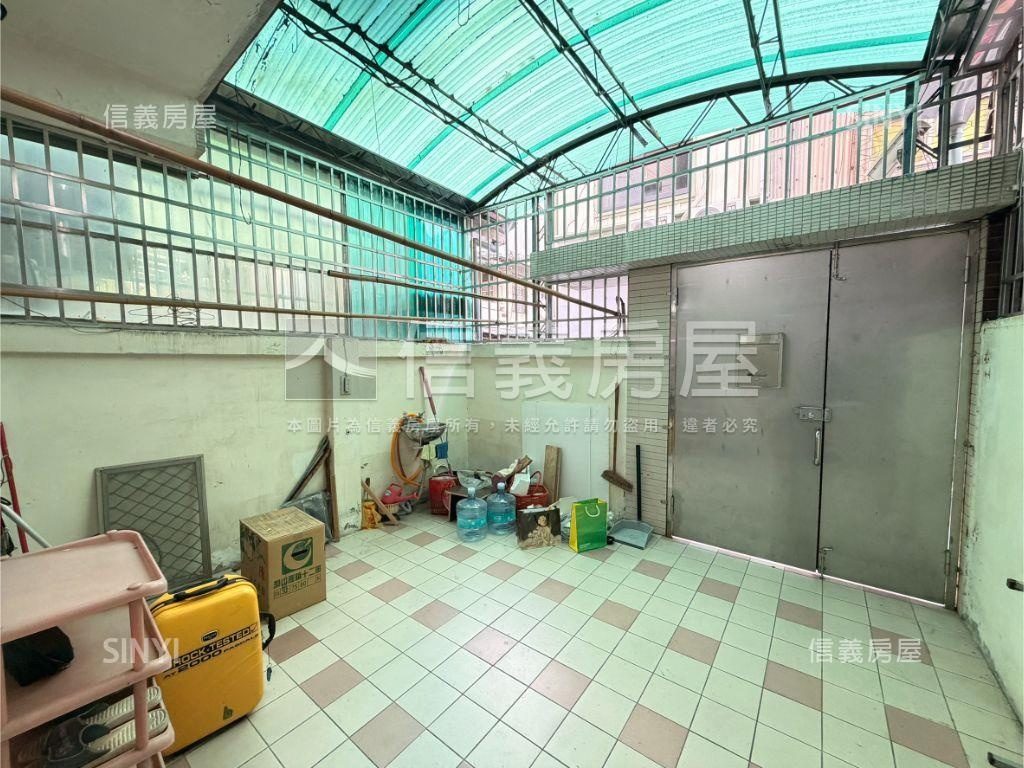 超強！活路有車庫１樓公寓房屋室內格局與周邊環境