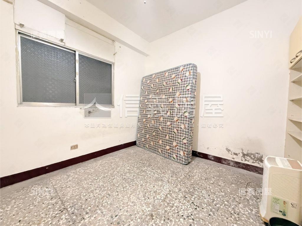 超強！活路有車庫１樓公寓房屋室內格局與周邊環境