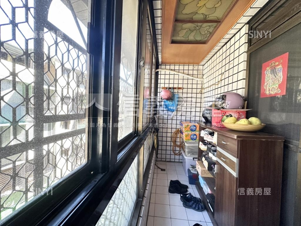 近徐匯捷運三房車位房屋室內格局與周邊環境