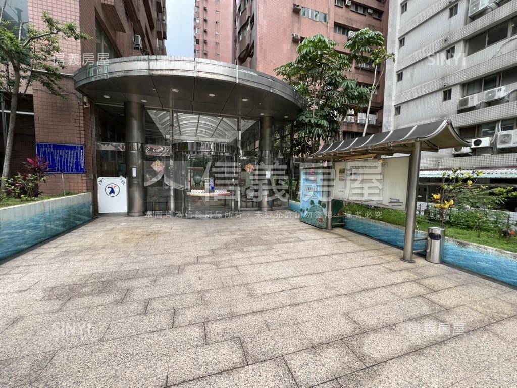 近未來捷運Ｇ１０演說家房屋室內格局與周邊環境
