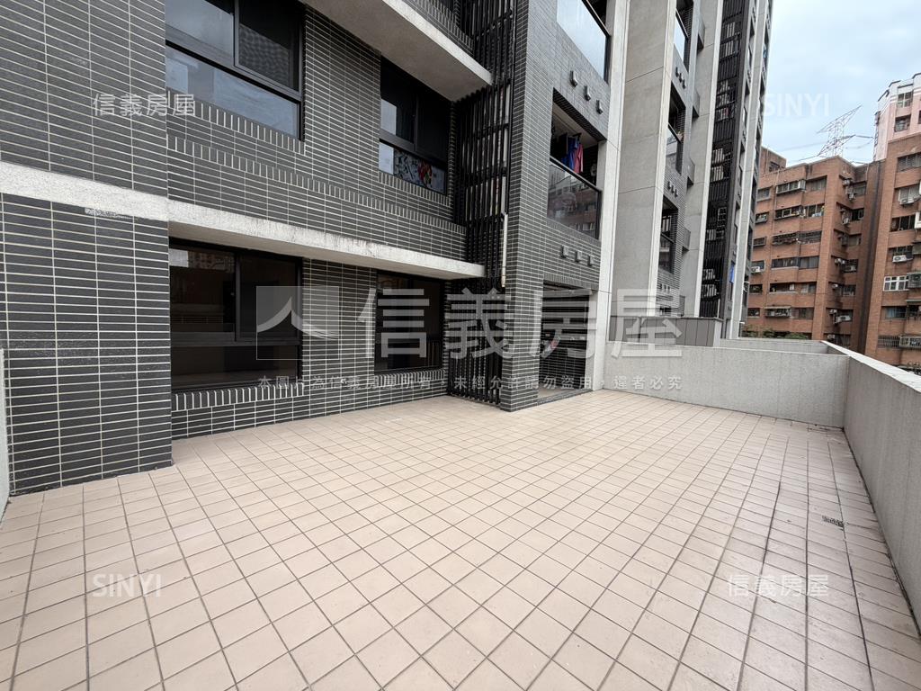 微笑昇樺邊間三房露臺戶房屋室內格局與周邊環境