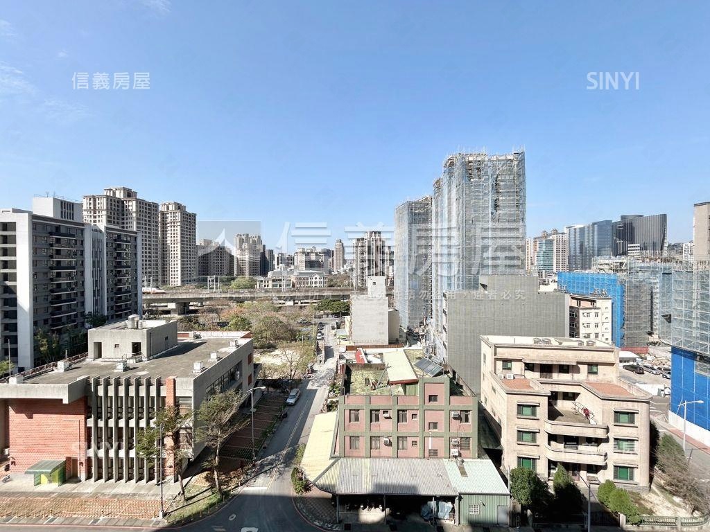 說ＬＡＶＩＥ三房雙車位房屋室內格局與周邊環境