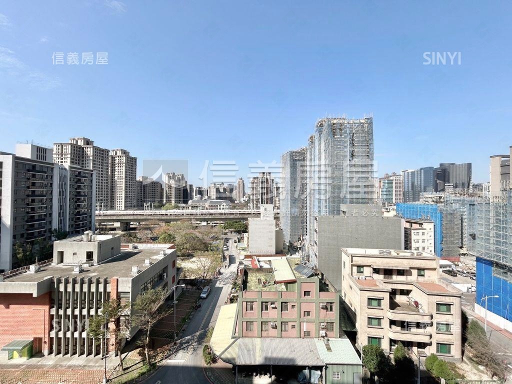 說ＬＡＶＩＥ三房雙車位房屋室內格局與周邊環境