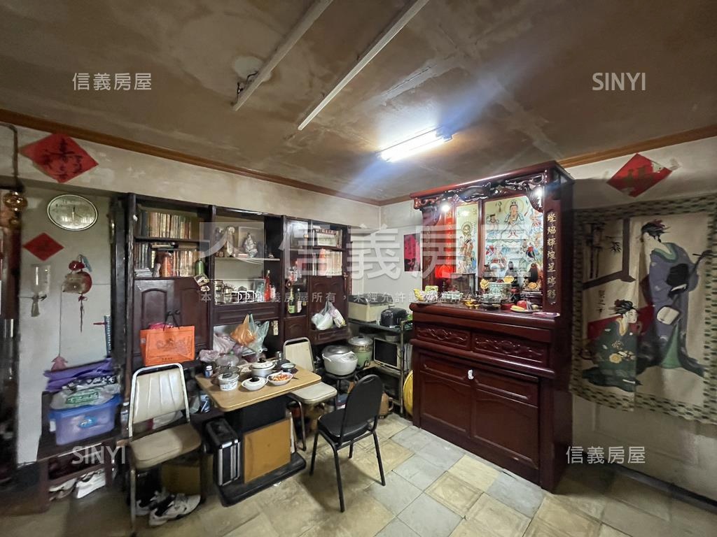 中正新城正面公園房屋室內格局與周邊環境