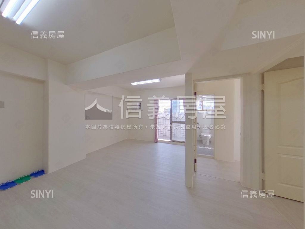 文心百利三房平移車位房屋室內格局與周邊環境