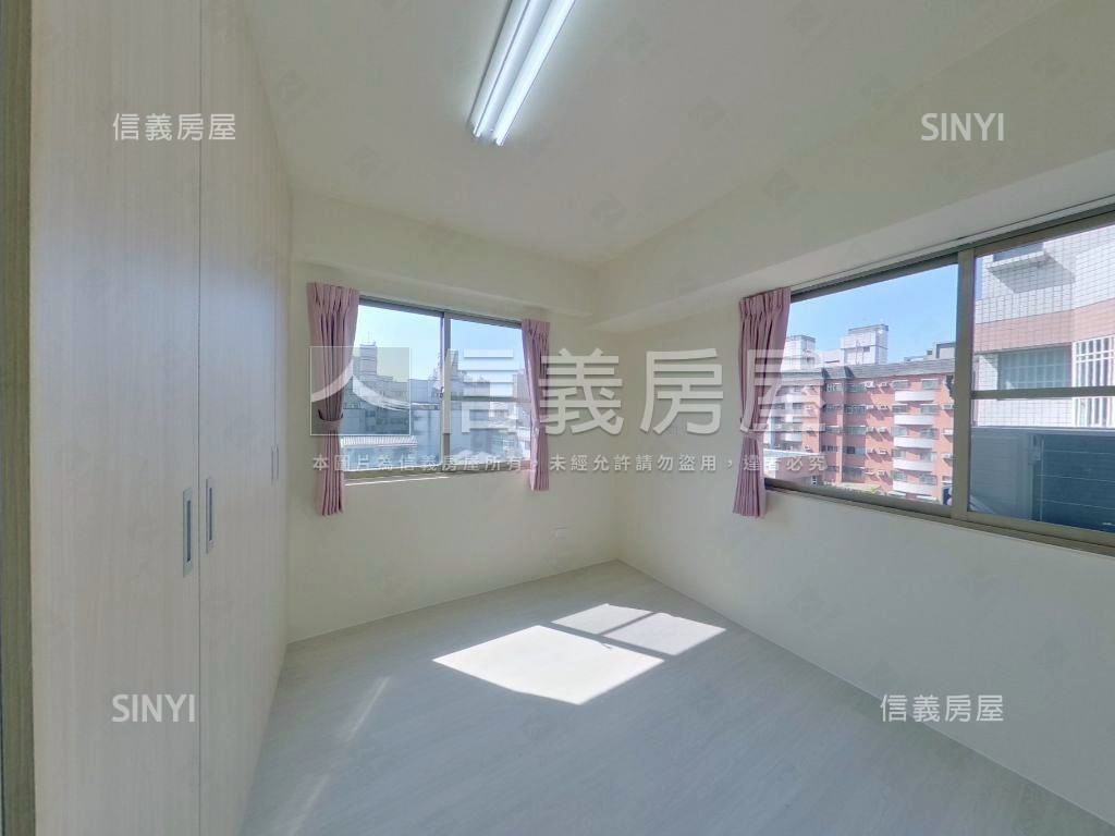 文心百利三房平移車位房屋室內格局與周邊環境