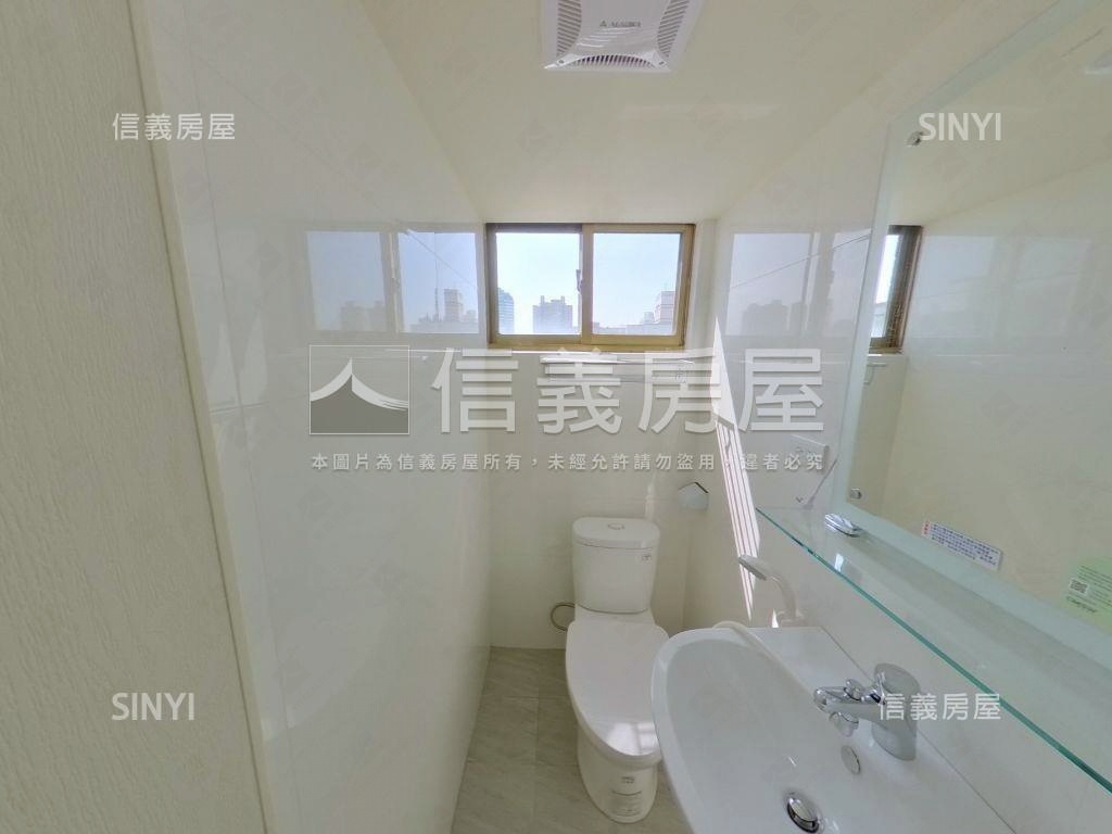 文心百利三房平移車位房屋室內格局與周邊環境