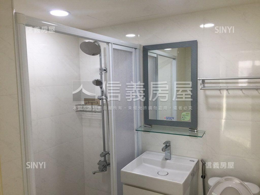 文心百利三房平移車位房屋室內格局與周邊環境