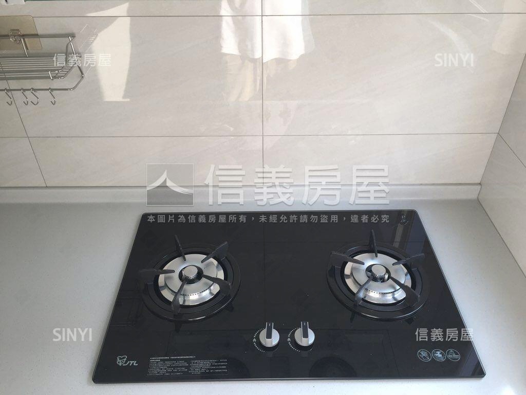 文心百利三房平移車位房屋室內格局與周邊環境