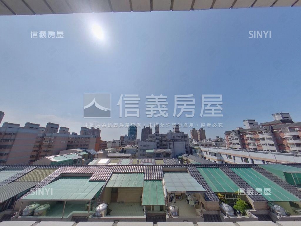 文心百利三房平移車位房屋室內格局與周邊環境