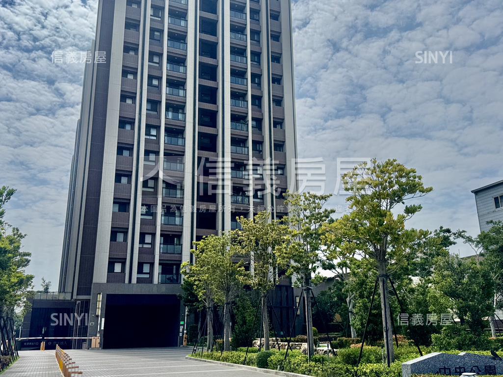 中央公園頂樓三房平車房屋室內格局與周邊環境