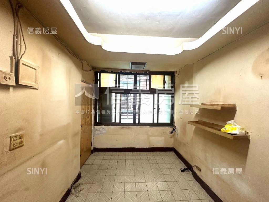 近市場！自重街公寓貳樓房屋室內格局與周邊環境
