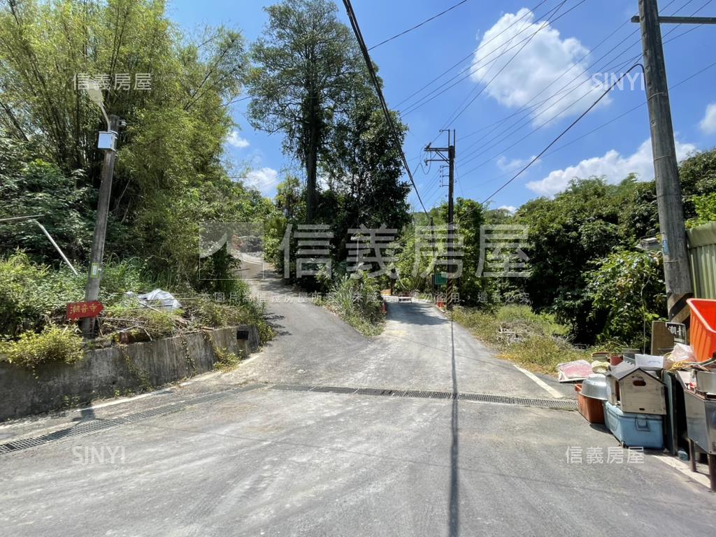 左鎮澄山約３甲土地房屋室內格局與周邊環境