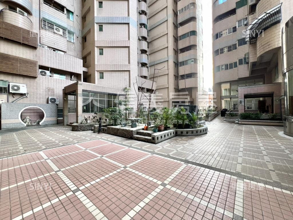 市政永華｜高樓三房車位房屋室內格局與周邊環境