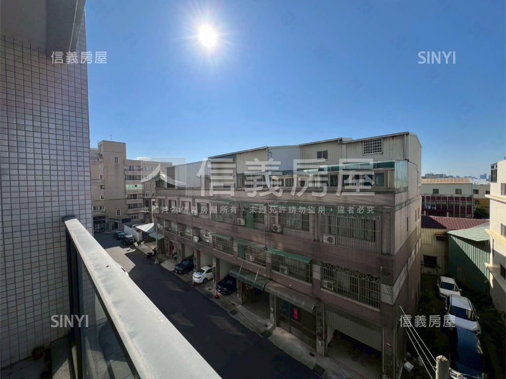 微笑城市三房車位美屋可看房屋室內格局與周邊環境