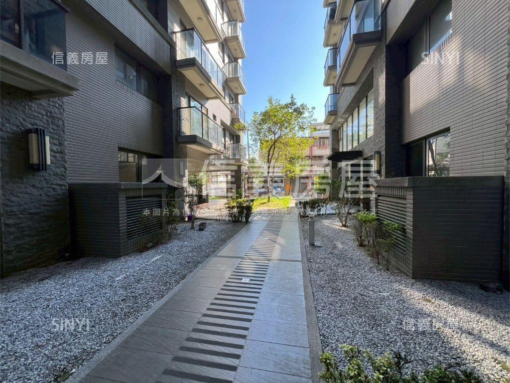 微笑城市三房車位美屋可看房屋室內格局與周邊環境