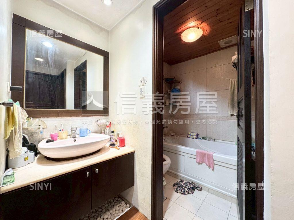 四期環境清幽湖綠歐別墅房屋室內格局與周邊環境