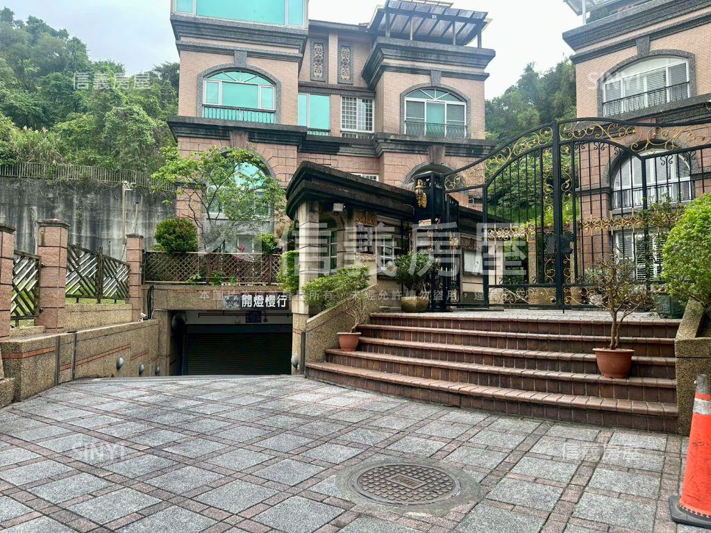 四期環境清幽湖綠歐別墅房屋室內格局與周邊環境