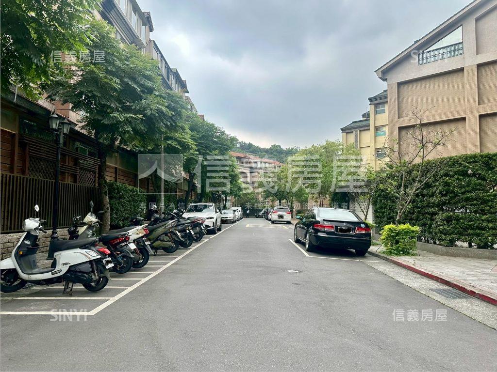 四期環境清幽湖綠歐別墅房屋室內格局與周邊環境