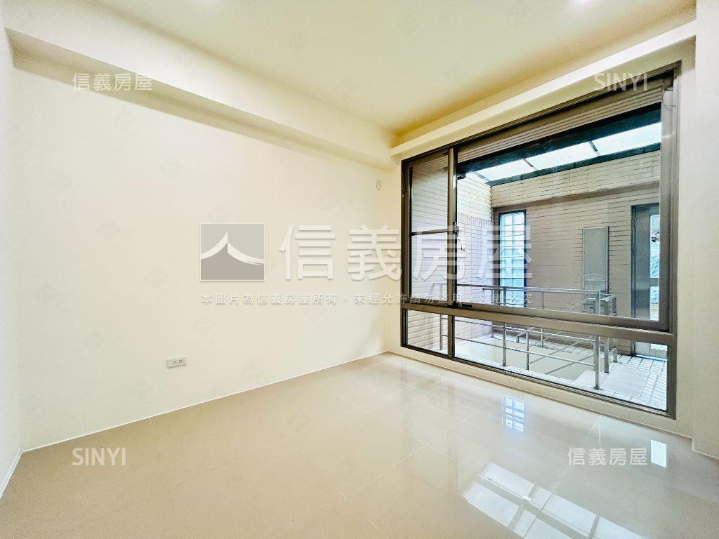 南京金鑽新裝潢一樓房屋室內格局與周邊環境
