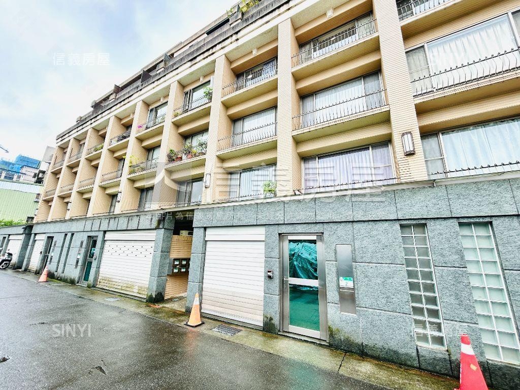 南京金鑽新裝潢一樓房屋室內格局與周邊環境