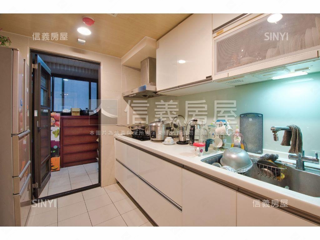 廈門街上雍住辦大樓房屋室內格局與周邊環境