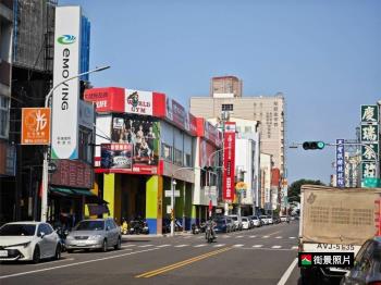 新營站前商業區店面