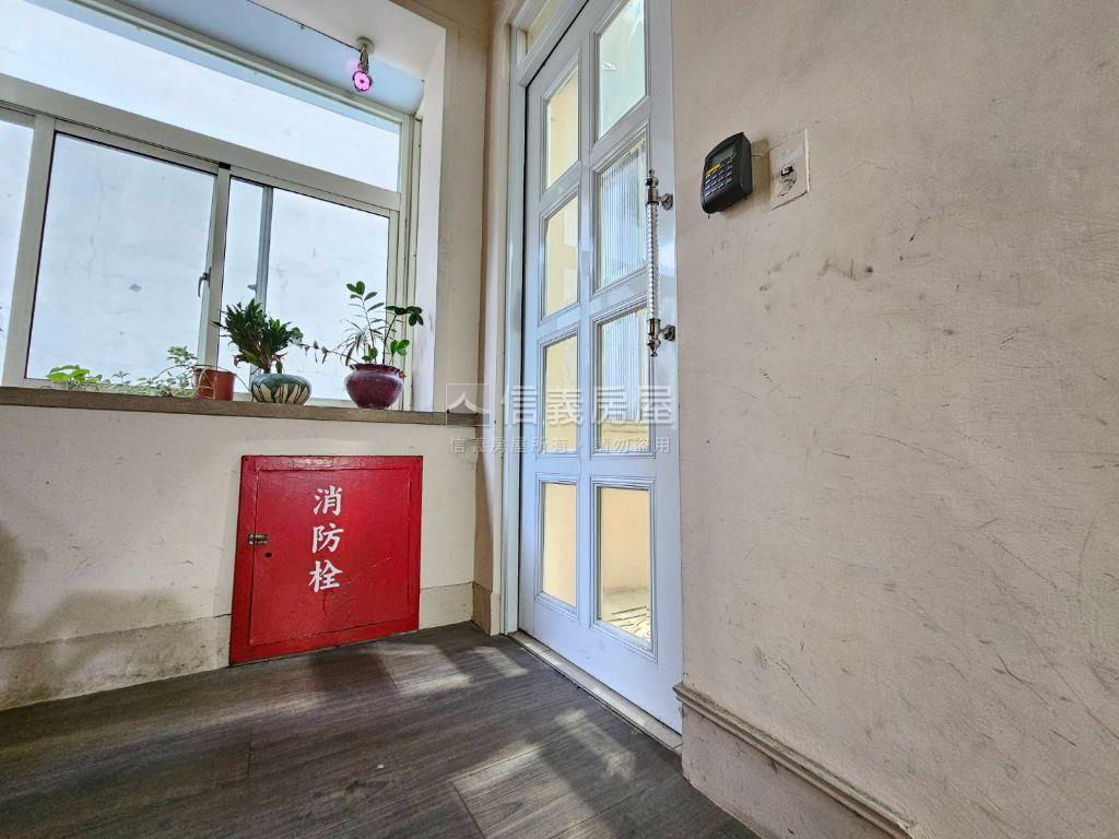 面中科大大門收租四套房屋室內格局與周邊環境