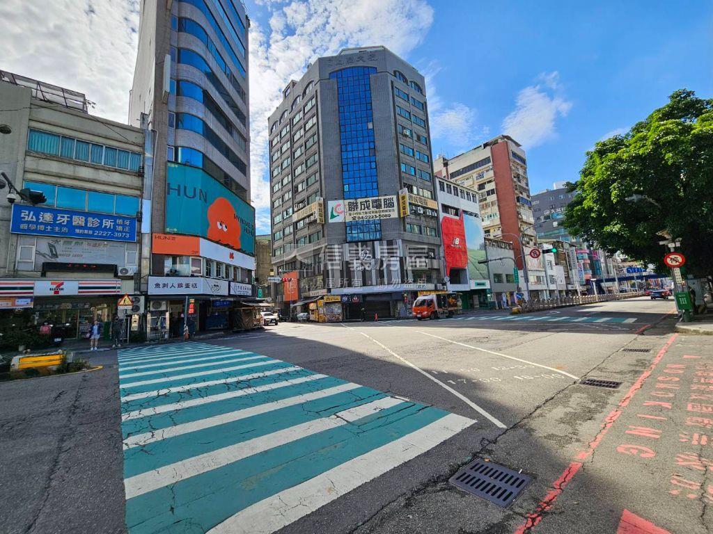 面中科大大門收租四套房屋室內格局與周邊環境