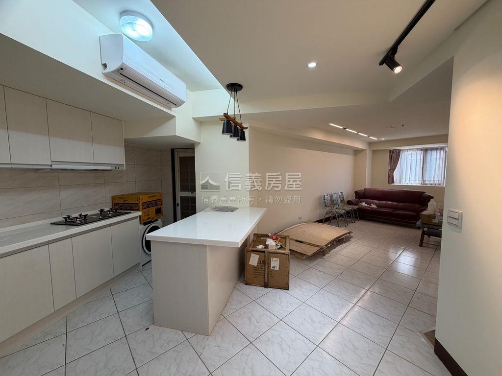 近精誠高中美２房房屋室內格局與周邊環境