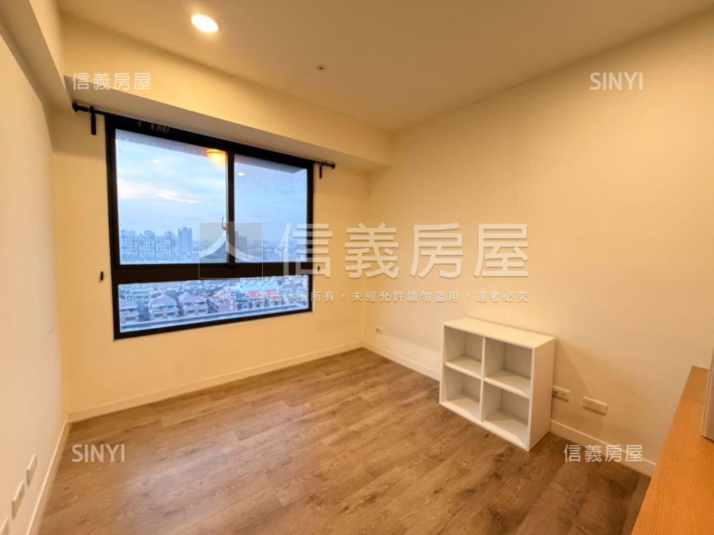 光之建築次頂樓視野大平車房屋室內格局與周邊環境
