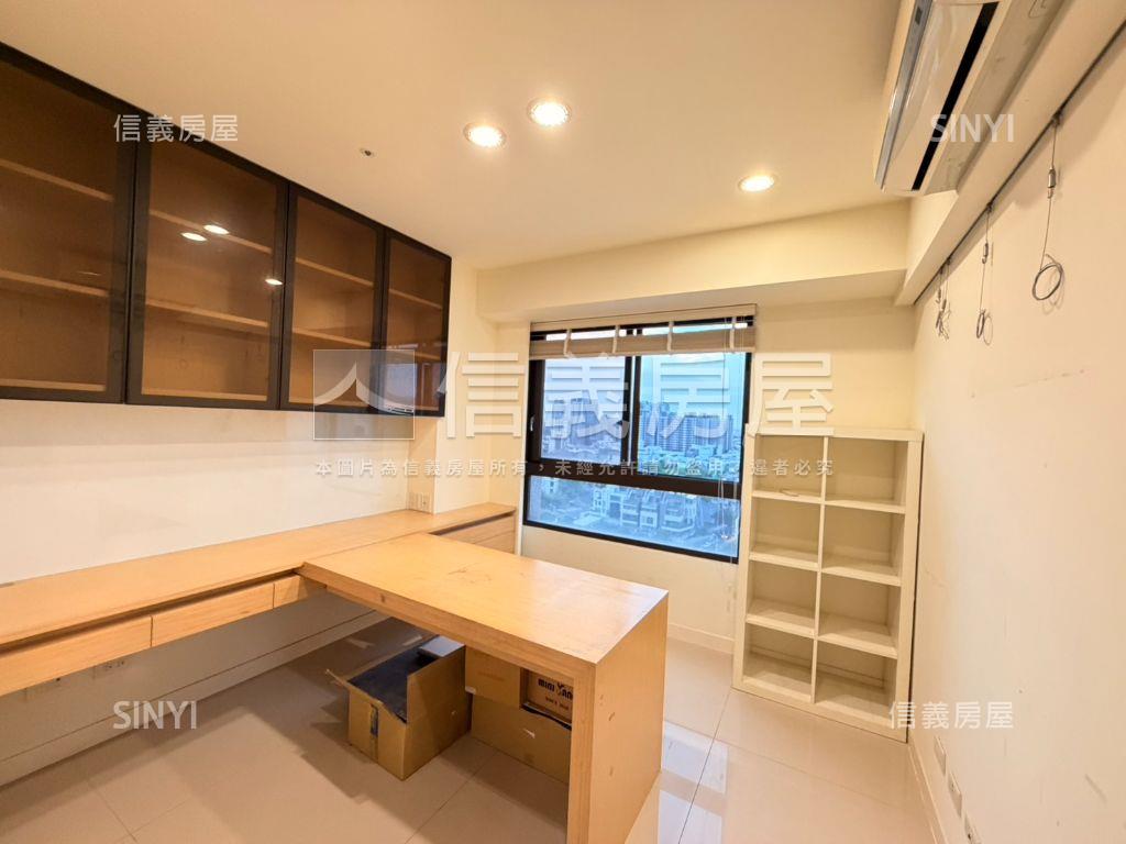 光之建築次頂樓視野大平車房屋室內格局與周邊環境