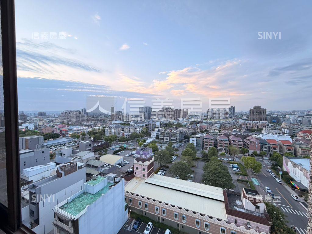 光之建築次頂樓視野大平車房屋室內格局與周邊環境