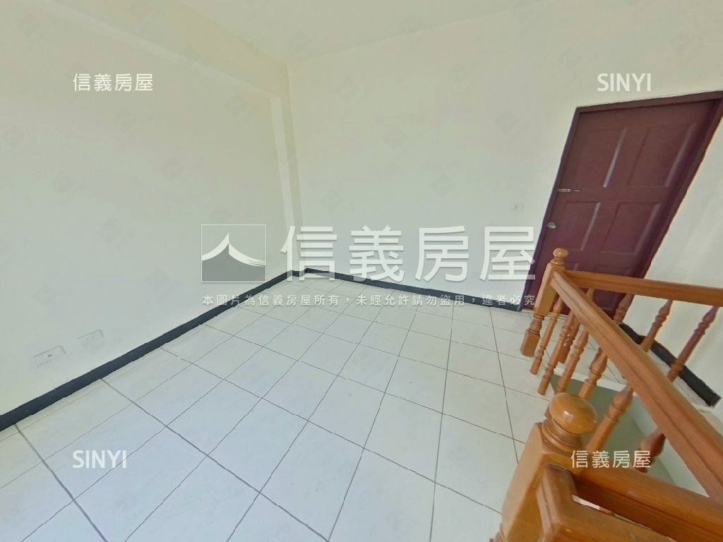東區九期臨路透天房屋室內格局與周邊環境
