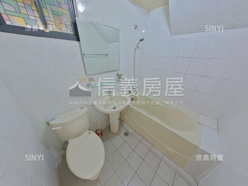 東區九期臨路透天房屋室內格局與周邊環境
