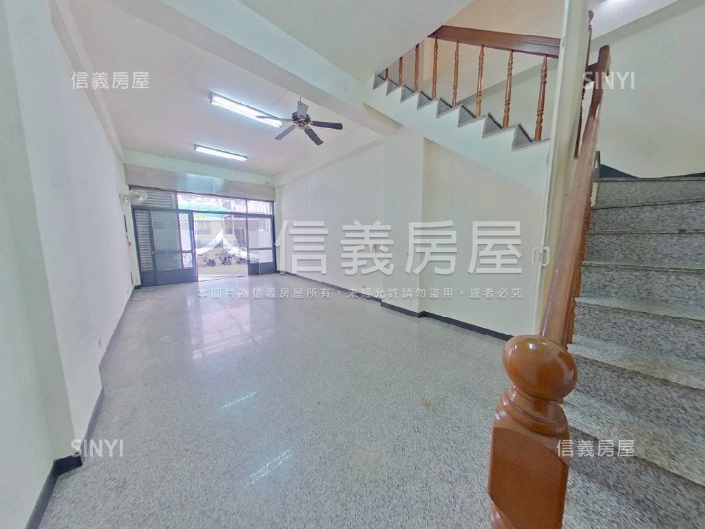 東區九期臨路透天房屋室內格局與周邊環境
