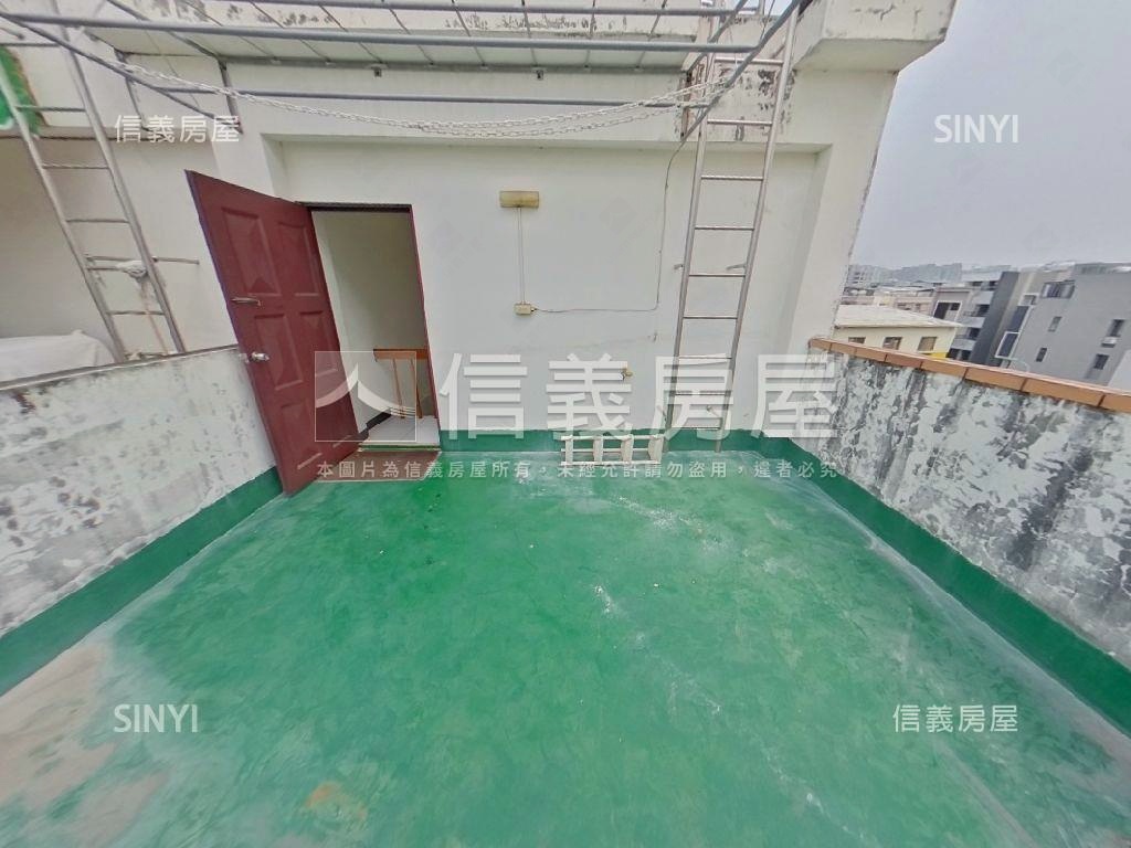 東區九期臨路透天房屋室內格局與周邊環境