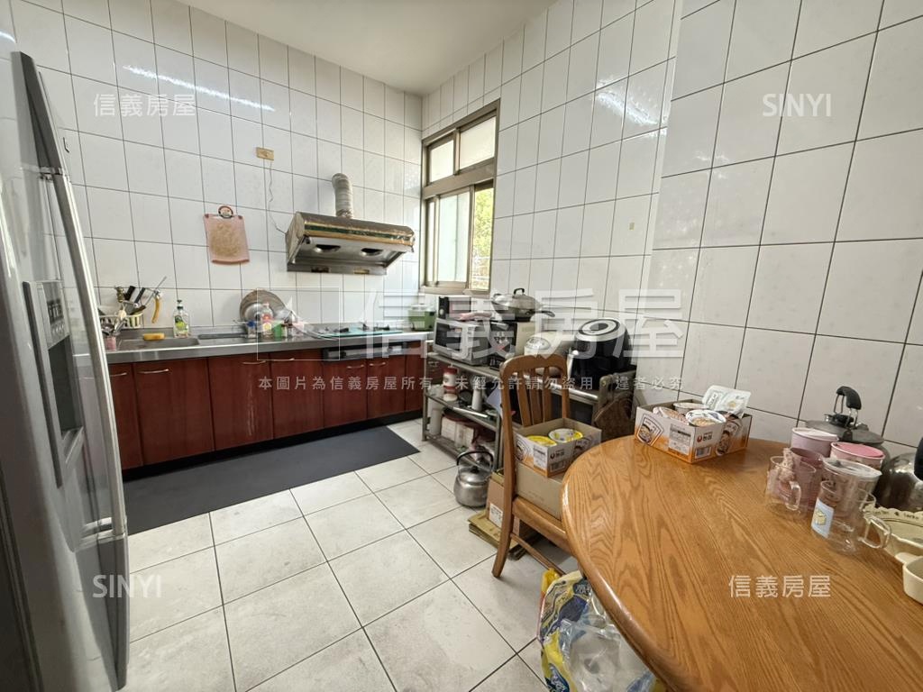 花壇角間黃金店住房屋室內格局與周邊環境