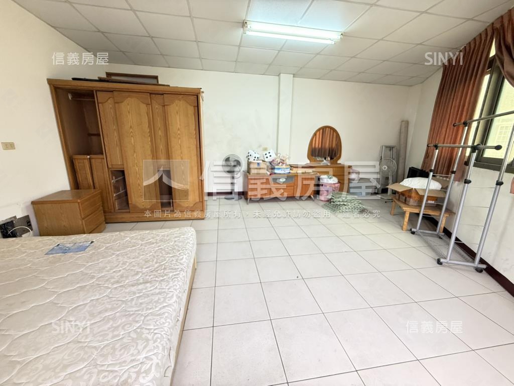 花壇角間黃金店住房屋室內格局與周邊環境