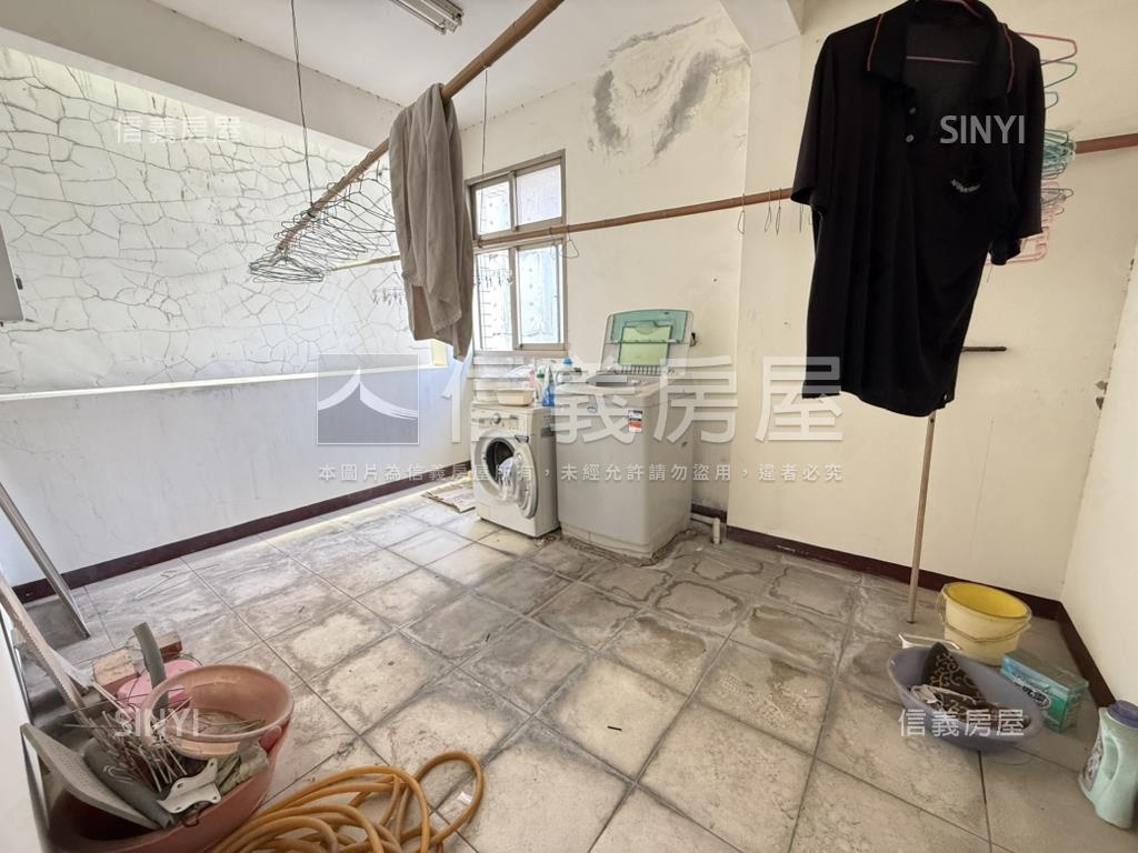 花壇角間黃金店住房屋室內格局與周邊環境