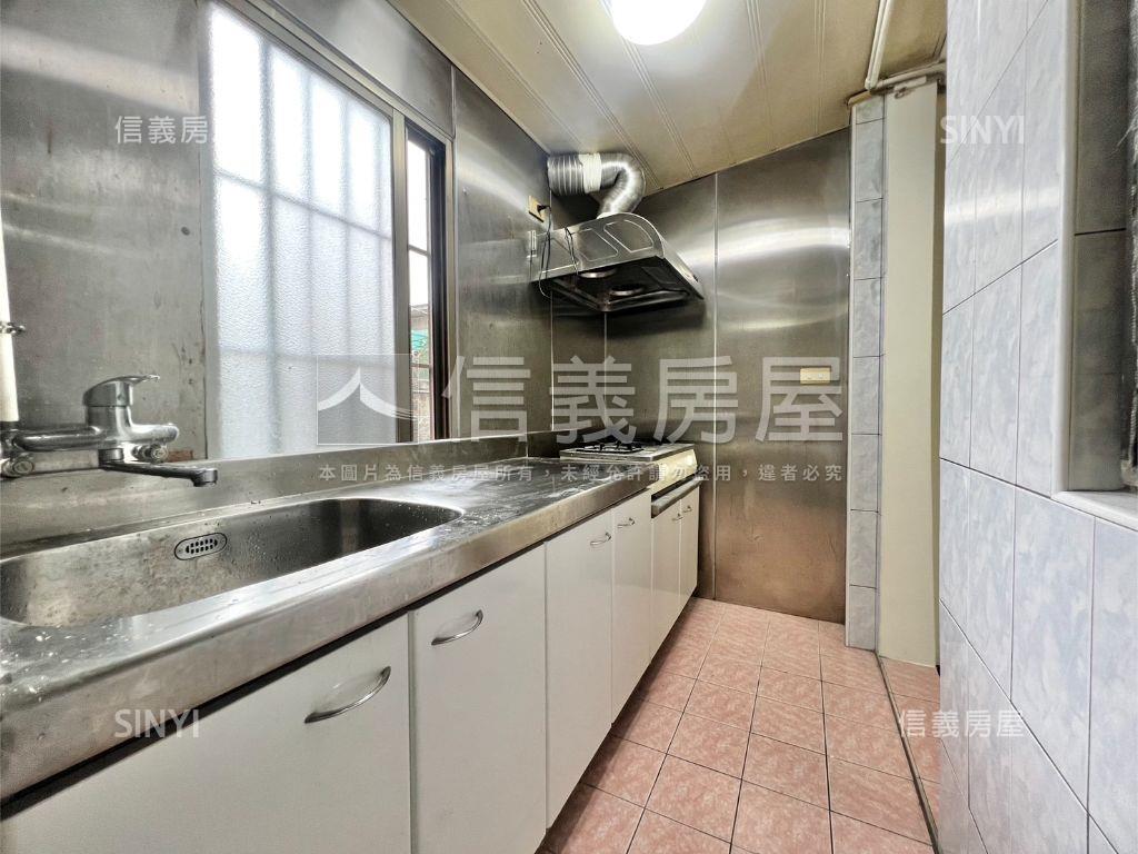 中和方正亮麗美寓房屋室內格局與周邊環境