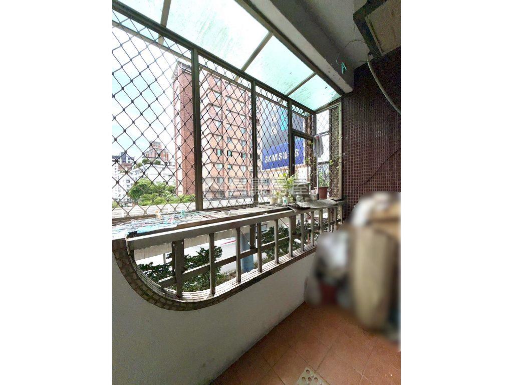 近捷運近學校稀有美寓房屋室內格局與周邊環境