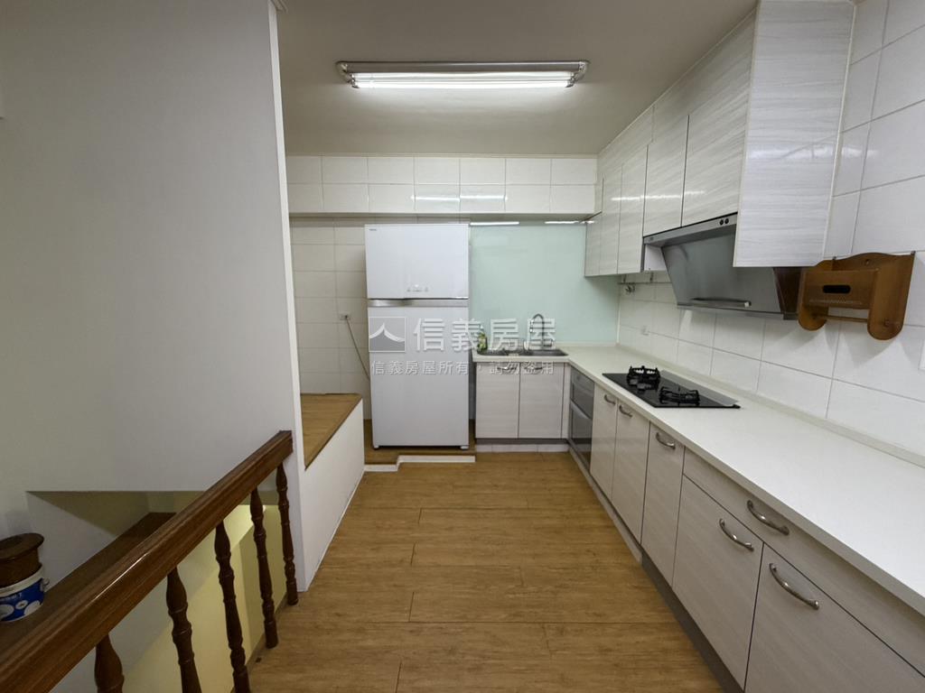 崙平平和質感美店房屋室內格局與周邊環境